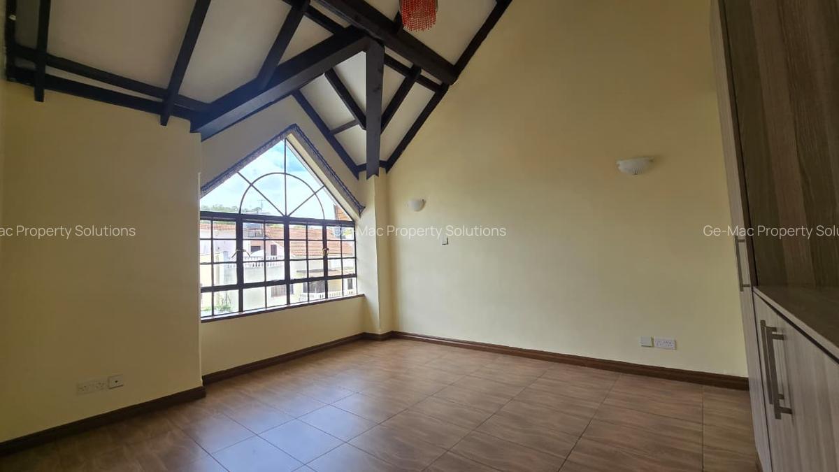 6 Bed Townhouse with En Suite in Lavington - 9