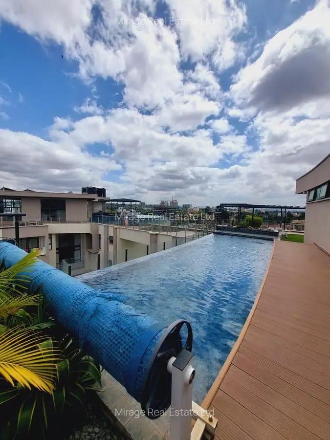 3 Bed Apartment with En Suite in Riverside - 17