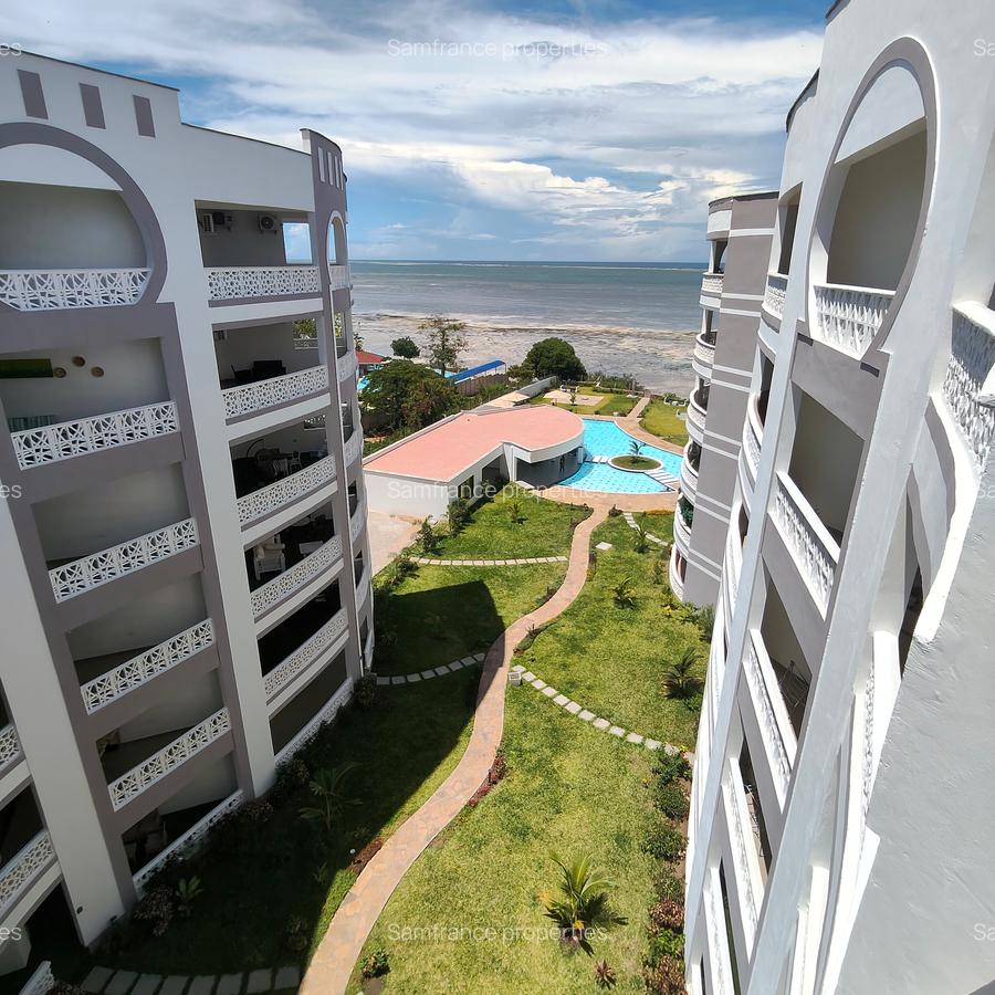 Serviced 2 Bed Apartment with En Suite at Baobab Road - 1