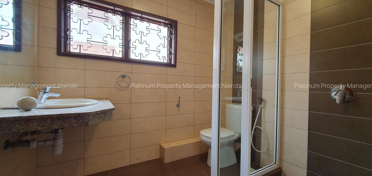5 Bed House with En Suite at 2Nd Parklands Avenue - 19