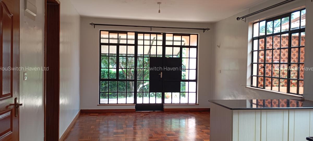 4 Bed House with En Suite at Glory Road - 4