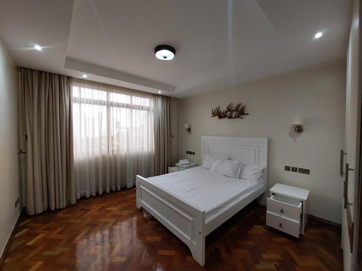 3 Bed Apartment with En Suite at Riverside Drive - 6