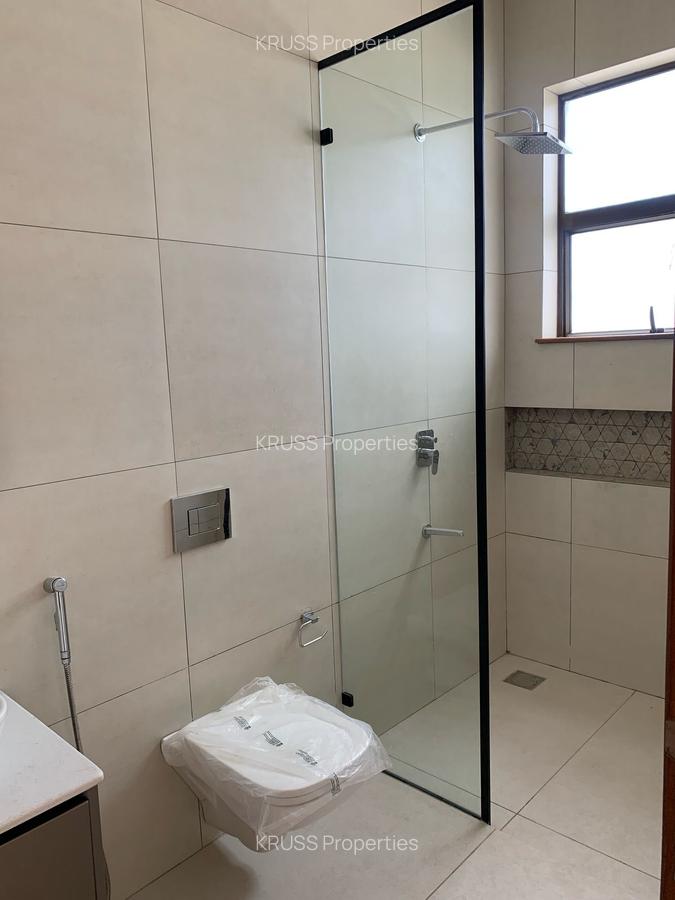 3 Bed Apartment with En Suite in Nyali Area - 12