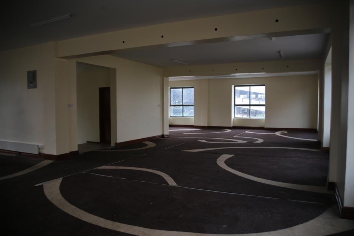 Commercial Property with Service Charge Included in Upper Hill - 4