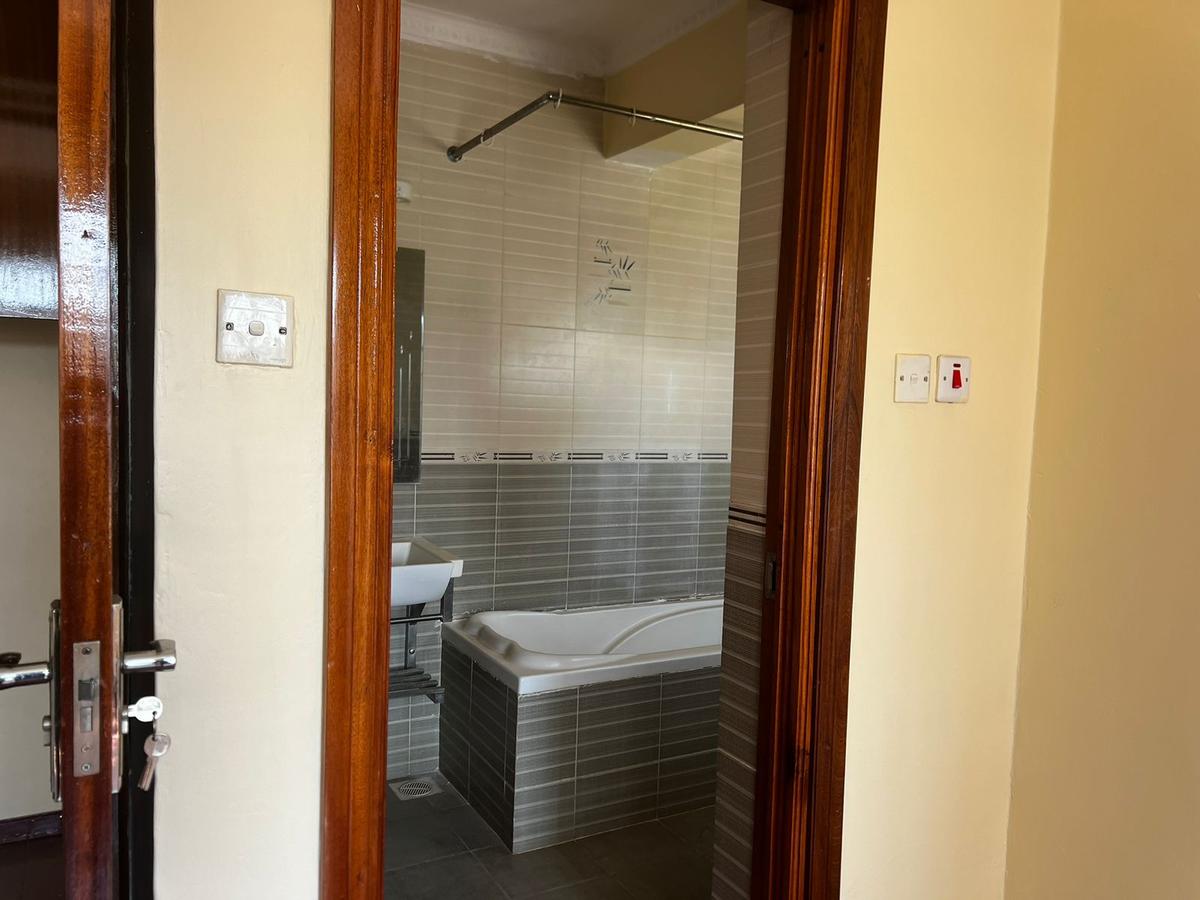 2 Bed Apartment with En Suite at Suguta Road - 11