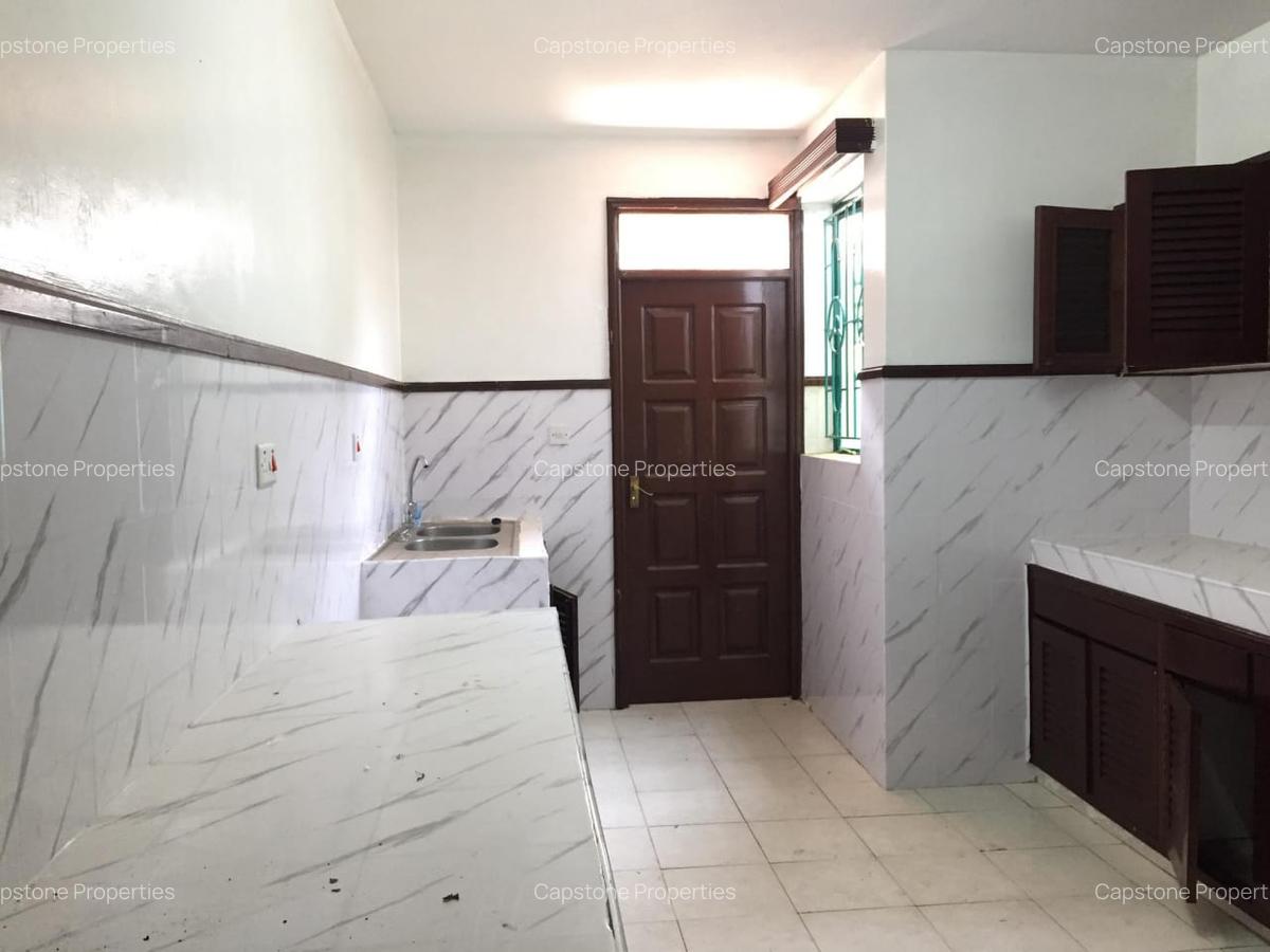 4 Bed Townhouse with En Suite in Spring Valley - 14