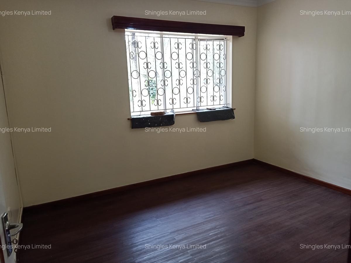 5 Bed Villa with En Suite at Njumbi Rd - 15