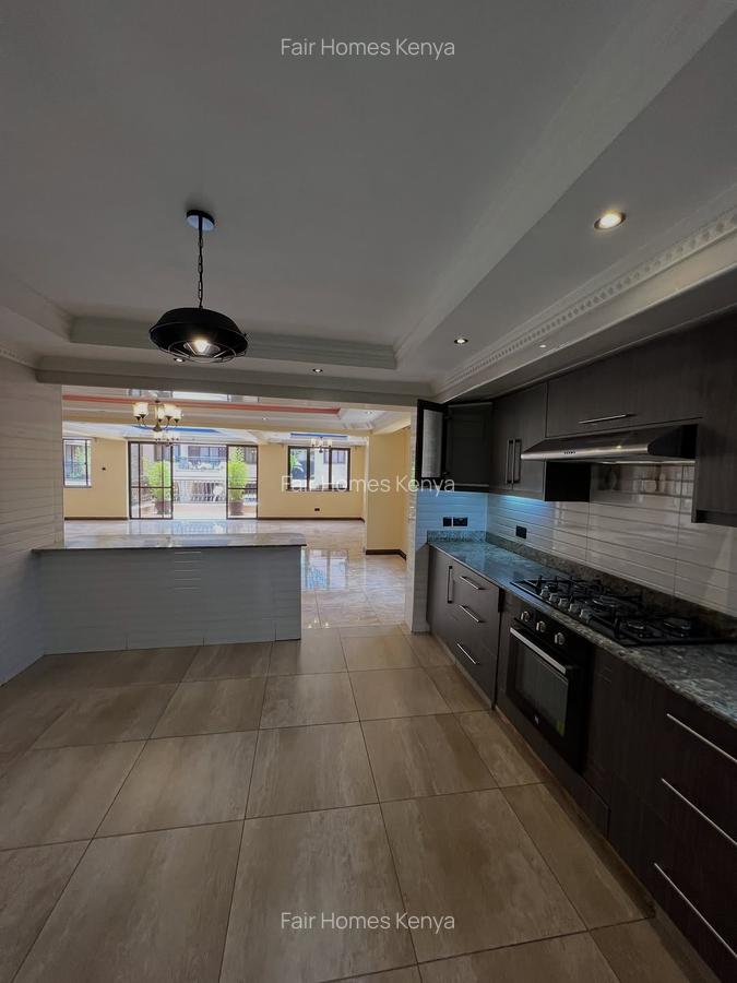 5 Bed Townhouse with En Suite at Muthangari Drive - 11