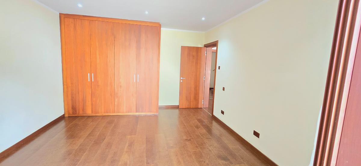 5 Bed Townhouse with En Suite at Convent Drive - 7