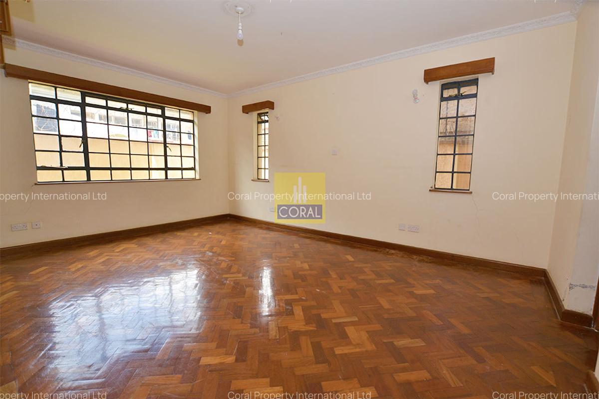 4 Bed Apartment in Parklands - 17
