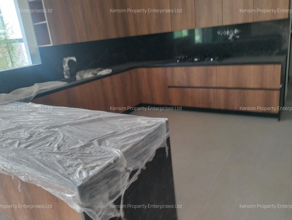 5 Bed Townhouse with En Suite in Westlands Area - 5