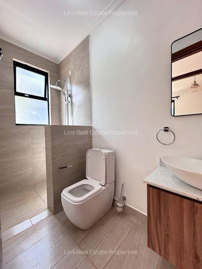 5 Bed Townhouse with En Suite in Kitisuru - 6
