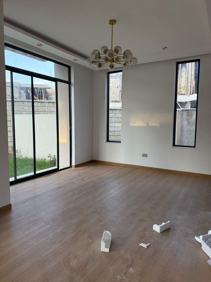 5 Bed Townhouse with En Suite in Lavington - 13