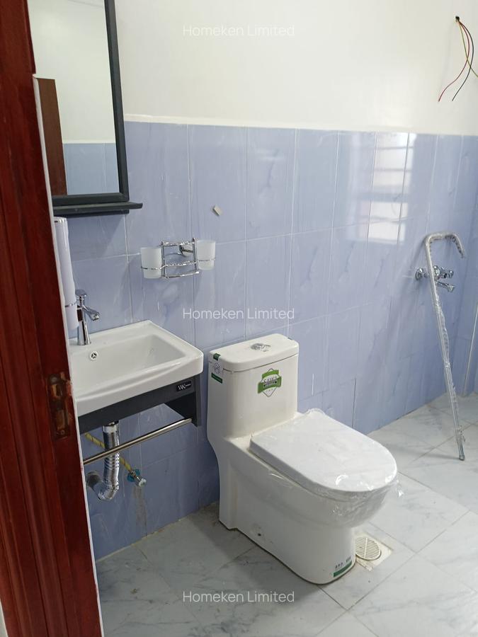 4 Bed House with En Suite at Luxurious 4 Bedrooms Maisonette - 10