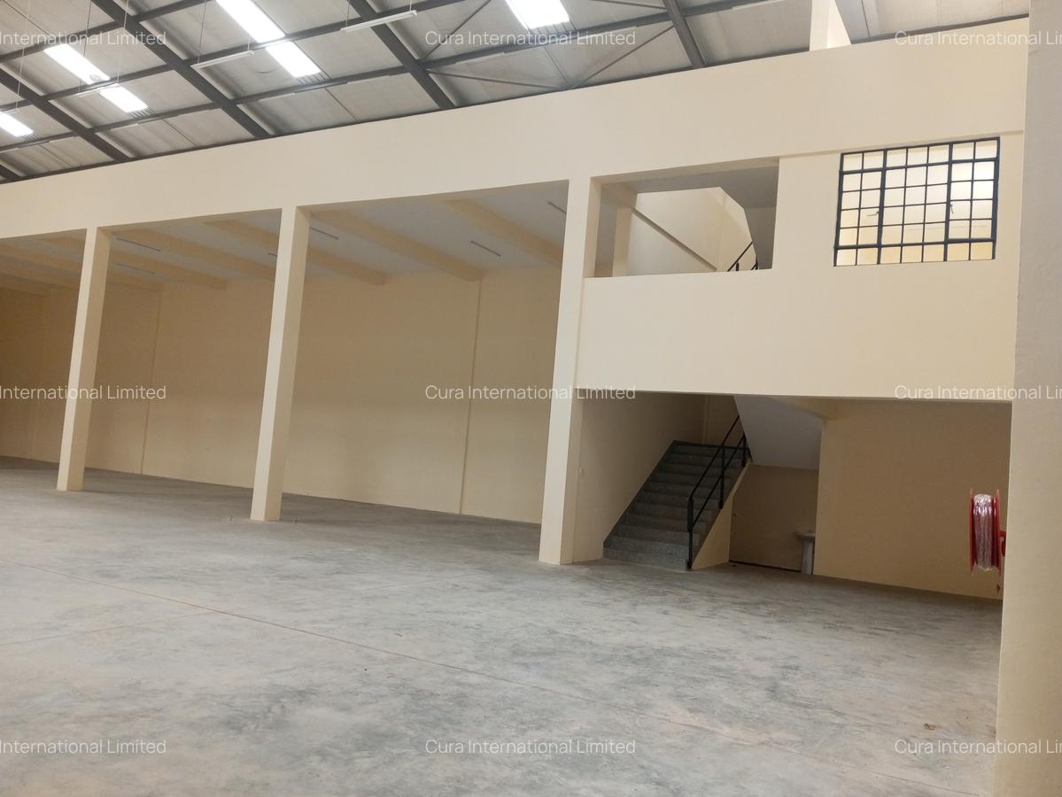 10,000 ft² Warehouse with Parking in Ruiru - 2