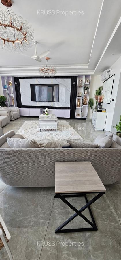3 Bed Apartment with En Suite at As47 - 14