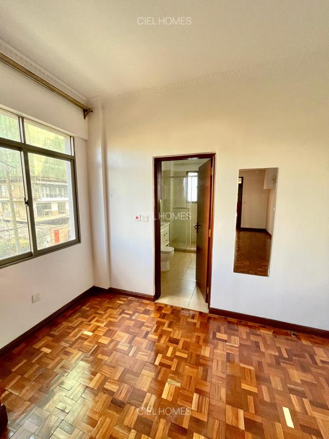 3 Bed Apartment with En Suite at Wood Avenue - 12