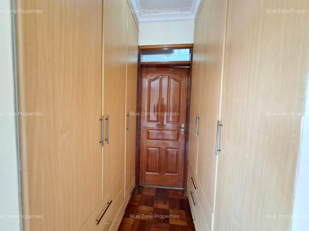 4 Bed Townhouse with En Suite at Off Glory Rd - 17