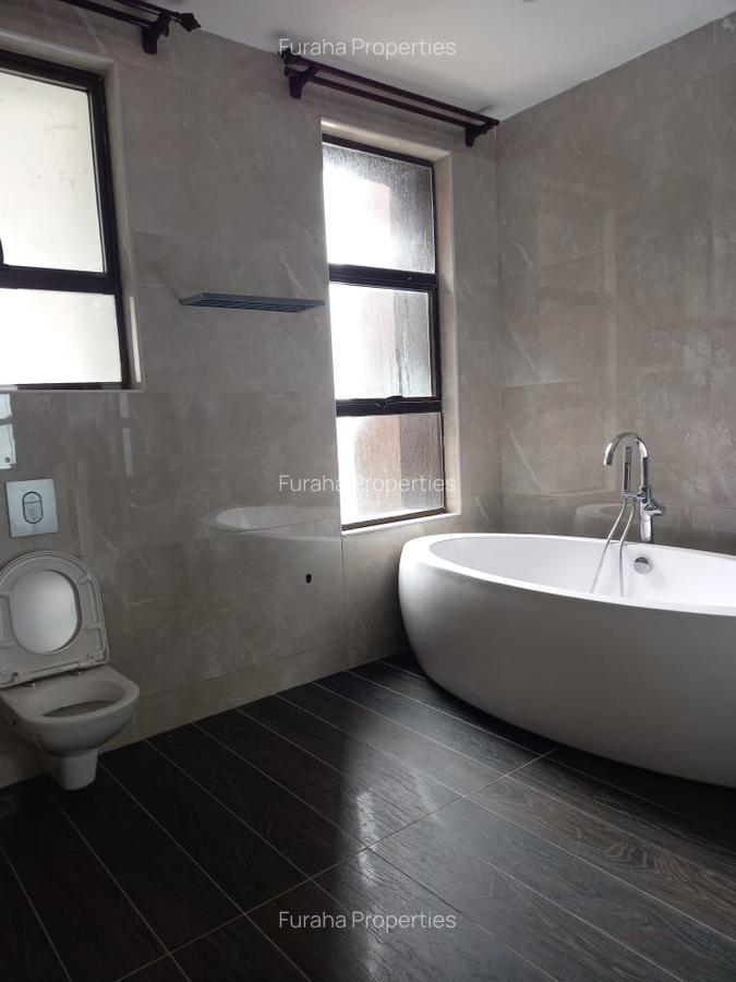 4 Bed House with En Suite in Nyali Area - 6