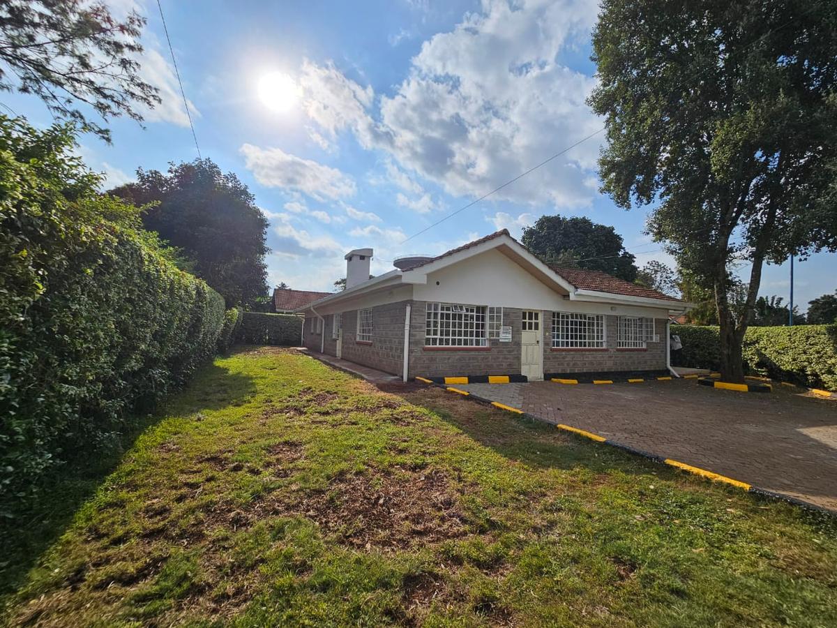 4 Bed House with En Suite in Loresho - 1