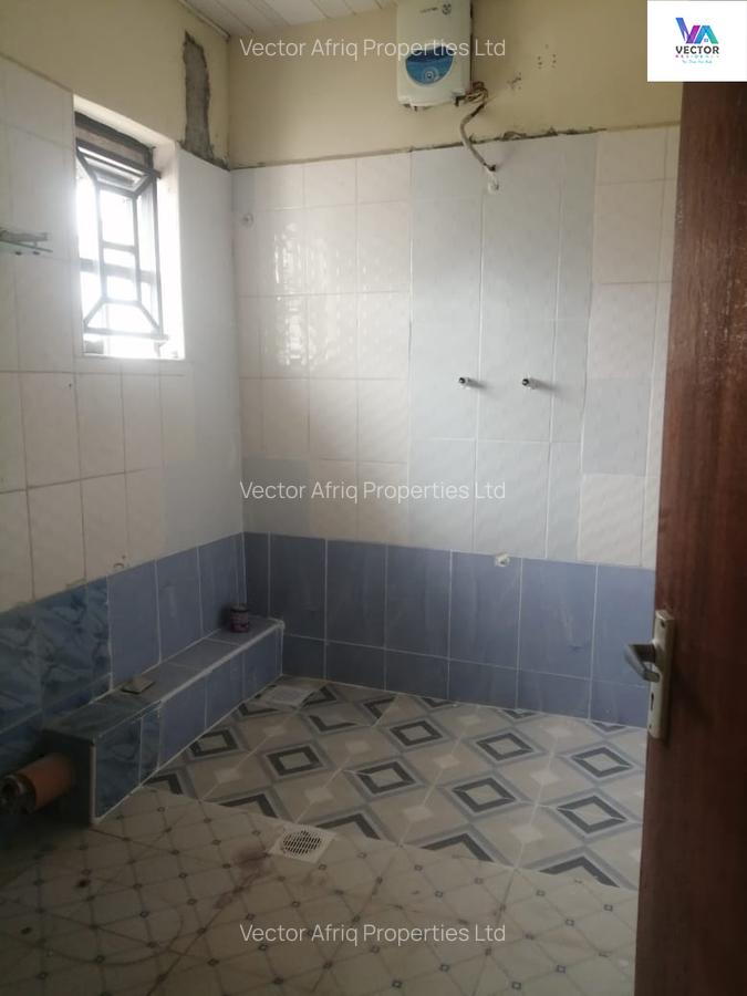 5 Bed Townhouse with En Suite in Syokimau - 2