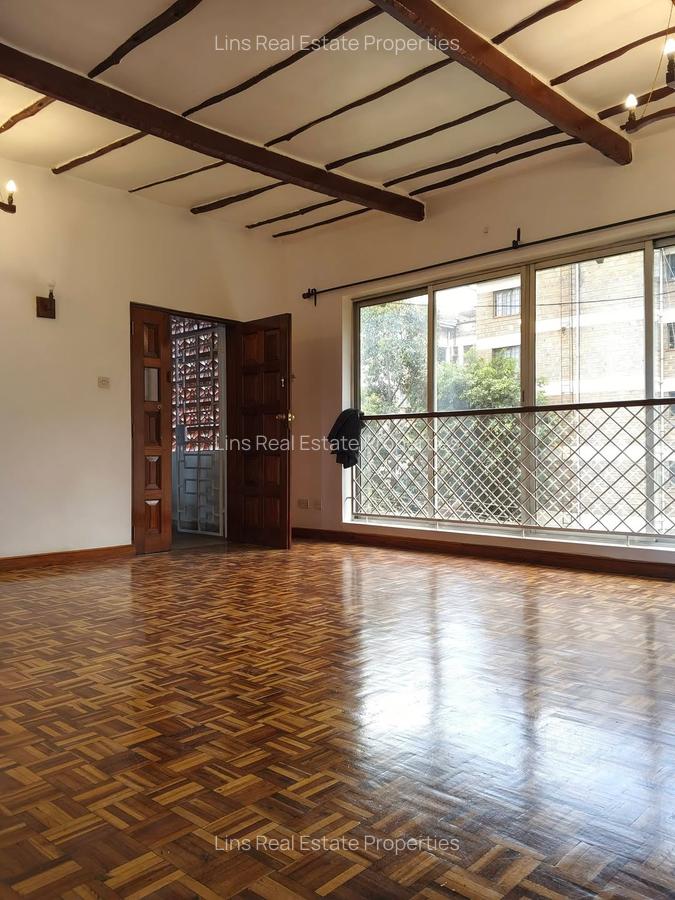 2 Bed Apartment with En Suite in Westlands Area - 3