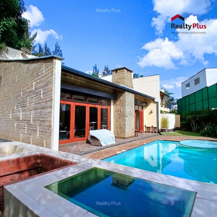 4 Bed Villa with En Suite in Runda - 1