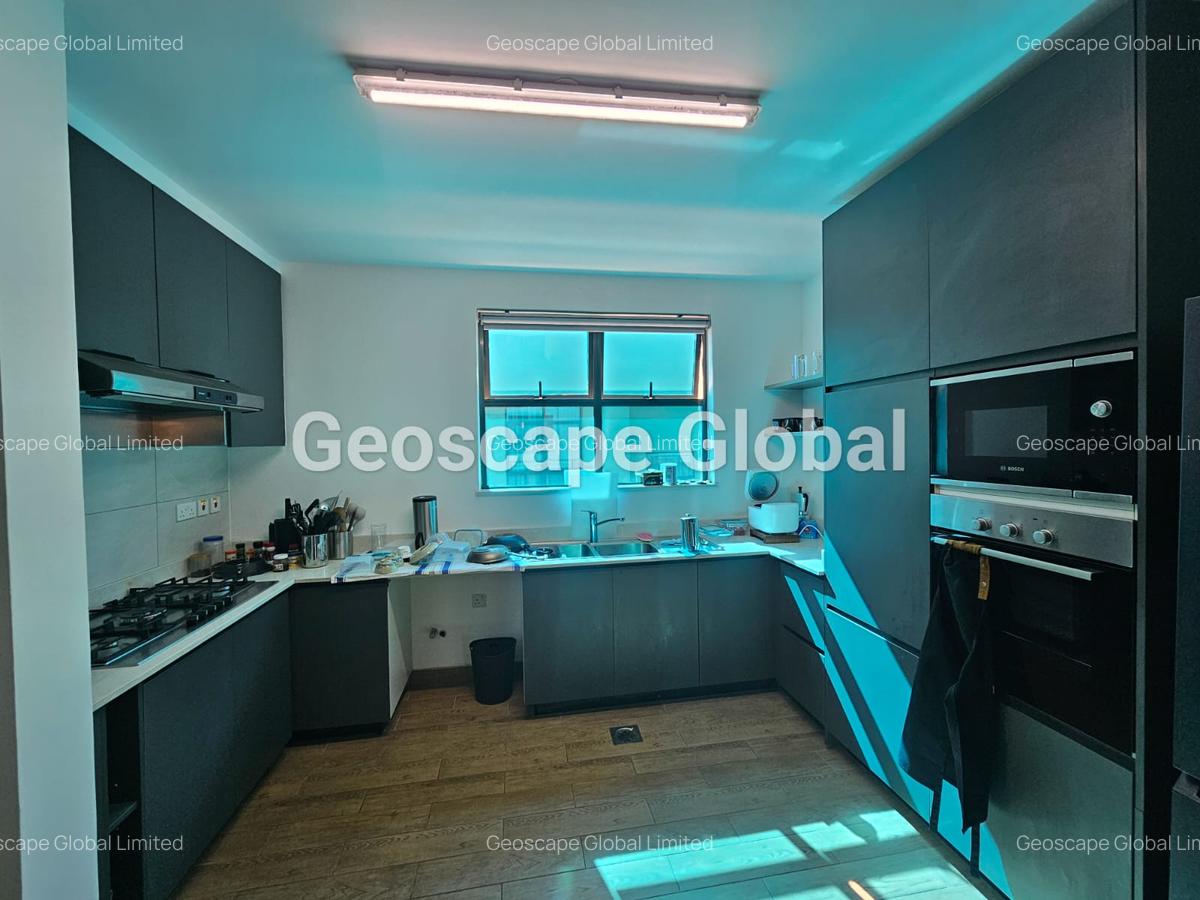 Furnished 4 Bed Apartment with En Suite in Rosslyn - 4