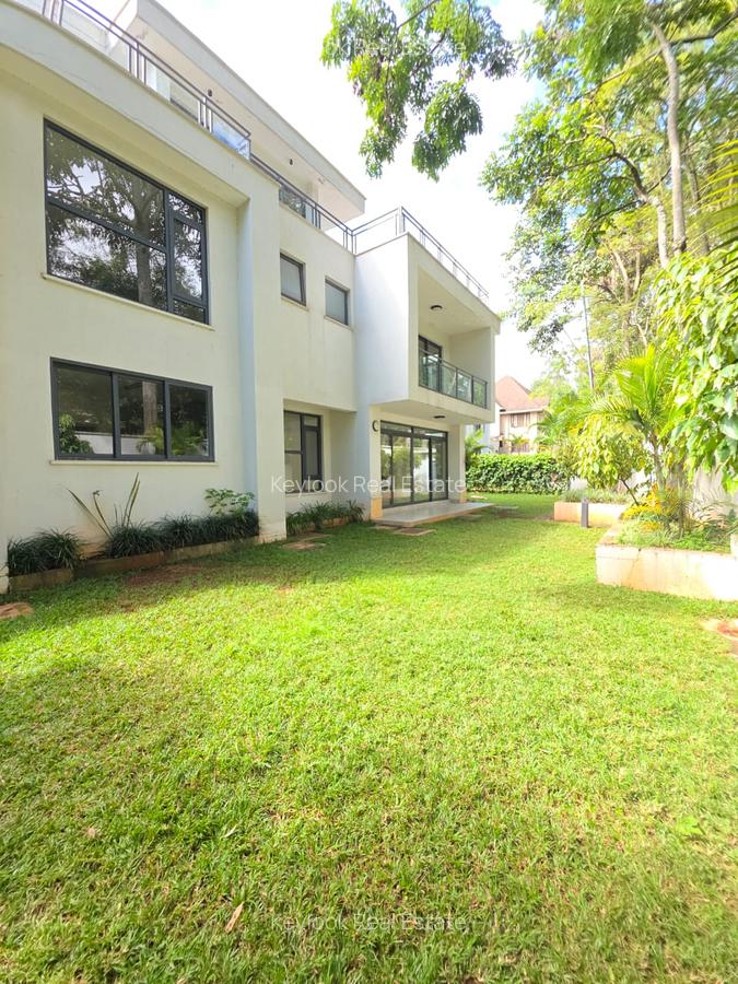 5 Bed Townhouse with En Suite at Off James Gichuru - 1