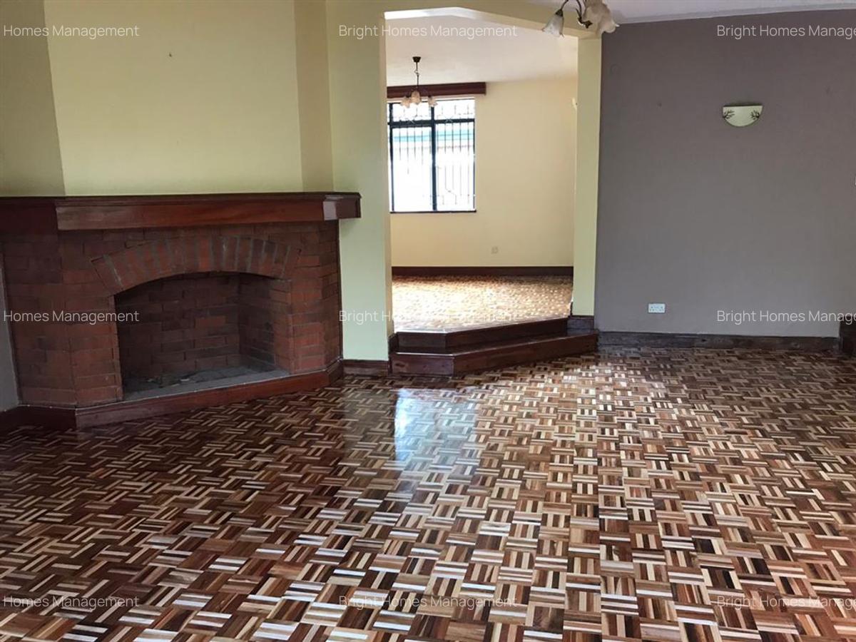 4 Bed Townhouse with En Suite in Lavington - 4