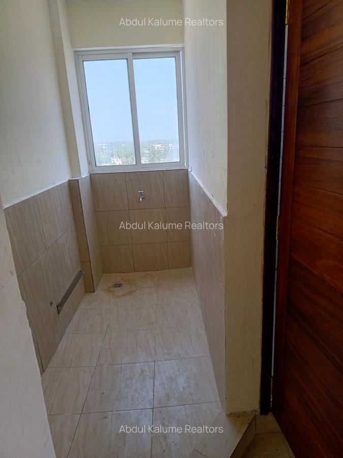 Serviced 2 Bed Apartment with En Suite at Bamburi - 16