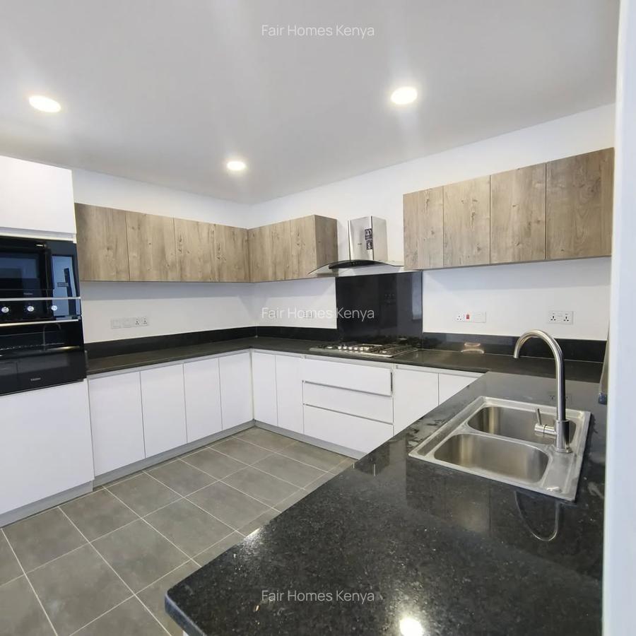 4 Bed Apartment with En Suite at Othaya Road - 6