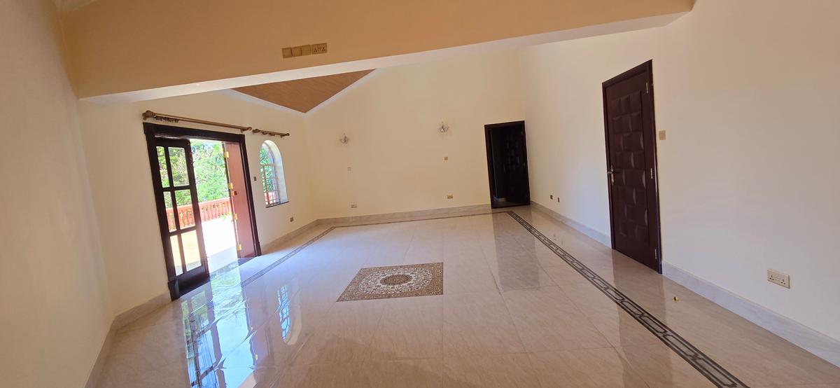 Commercial Property with Service Charge Included at Runda Grove - 8