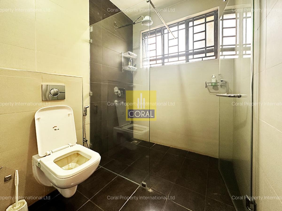 4 Bed Apartment in Parklands - 10