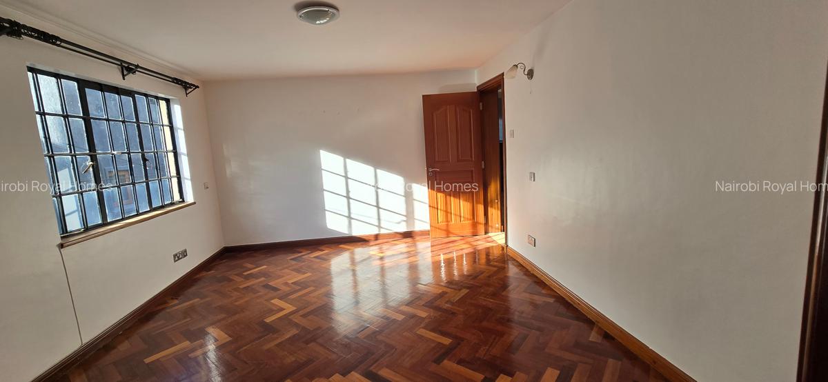 5 Bed Townhouse with En Suite at Lavington Mall - 4