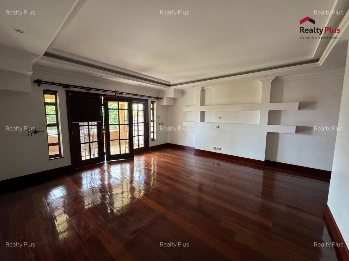 5 Bed Townhouse with En Suite in Runda - 5