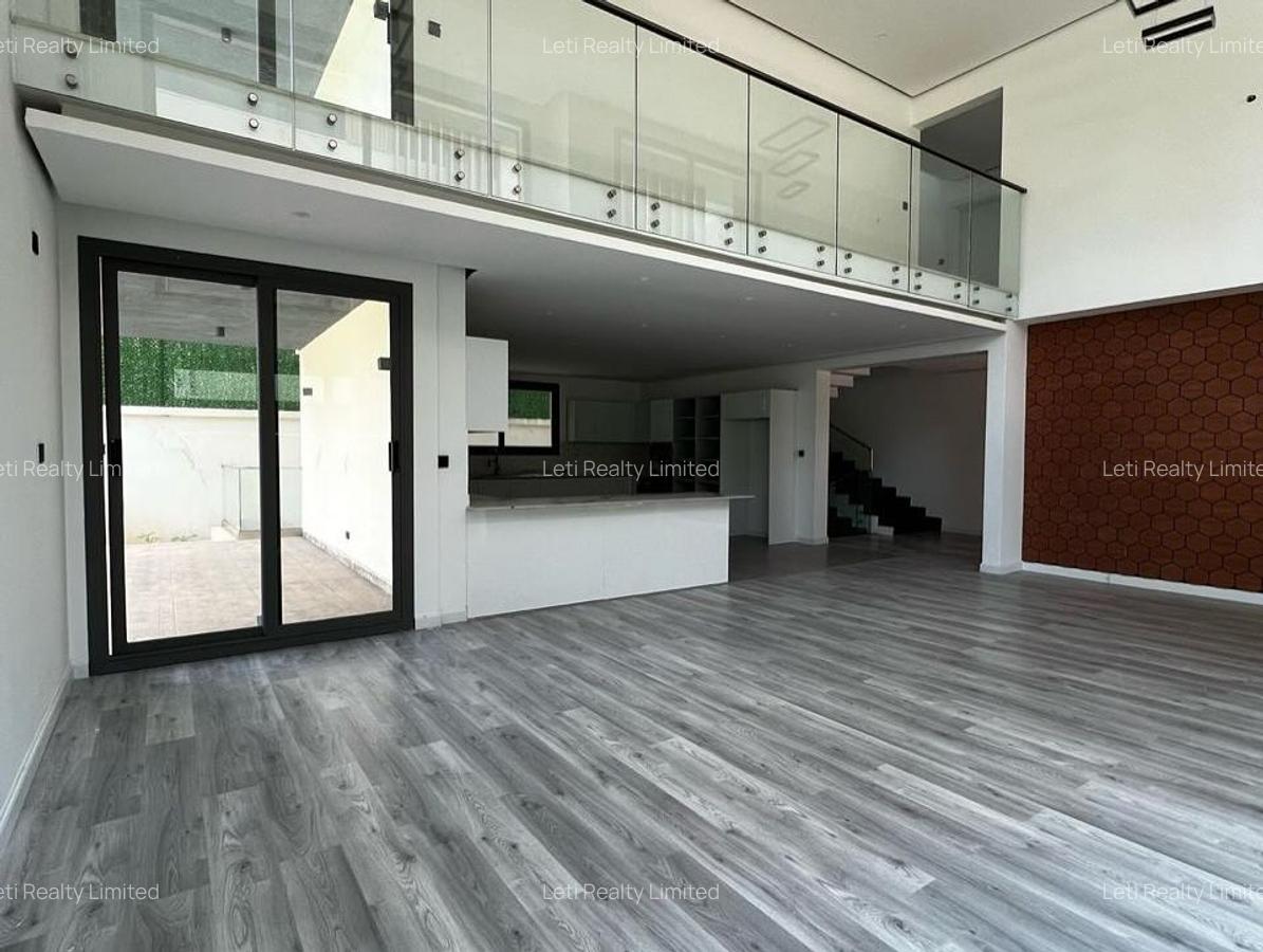 5 Bed Townhouse with En Suite in Lavington - 9