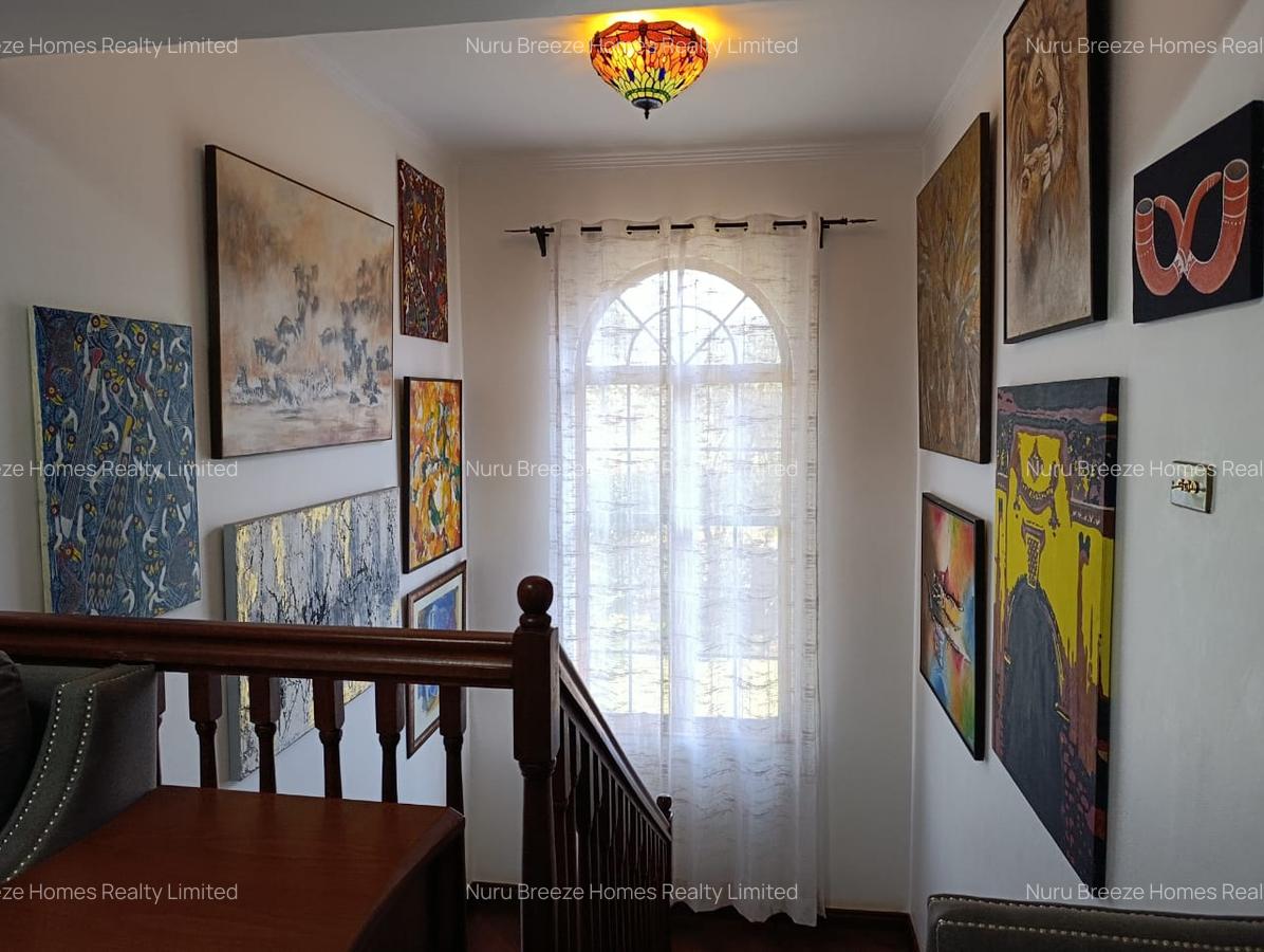 3 Bed Townhouse with En Suite in Ridgeways - 11