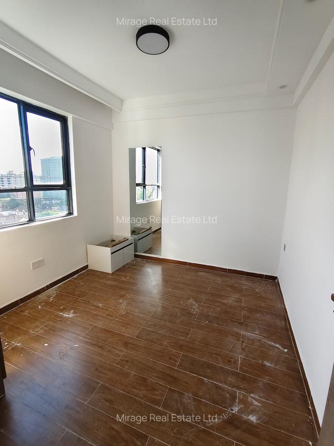 2 Bed Apartment with En Suite in Lavington - 18