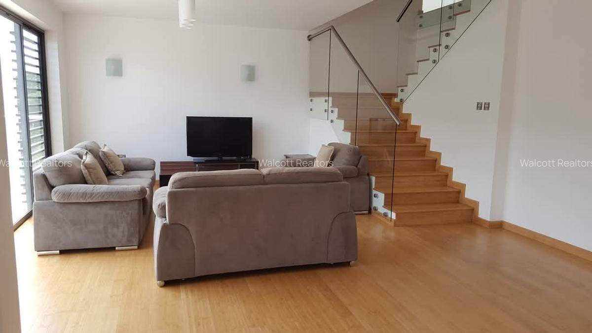 2 Bed Apartment with En Suite at Garden City - 3