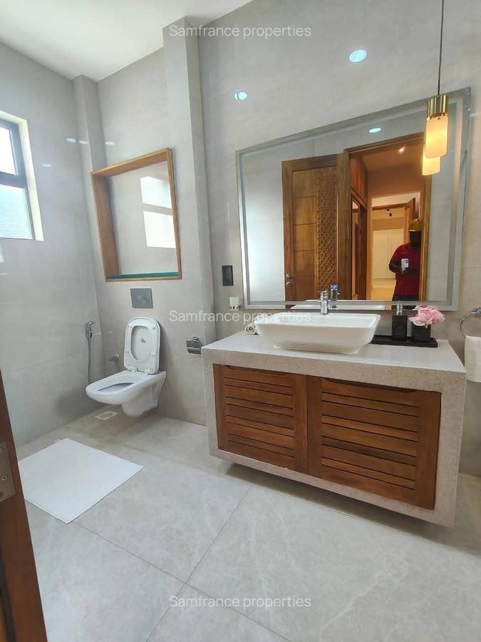 Serviced 3 Bed Apartment with En Suite at Mount Kenya Road - 8