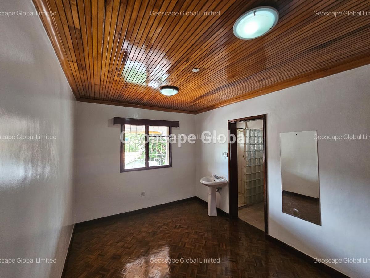 5 Bed House with En Suite in Gigiri - 13