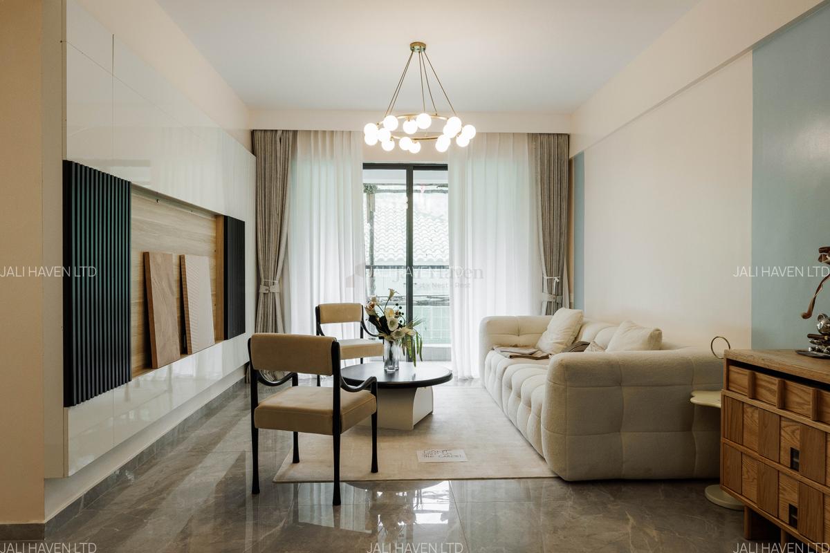 2 Bed Apartment with En Suite in Lavington - 1