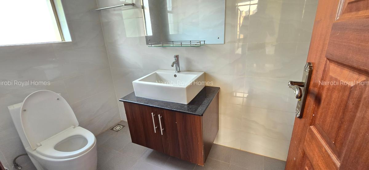 5 Bed Townhouse with En Suite at Lavington Green - 15