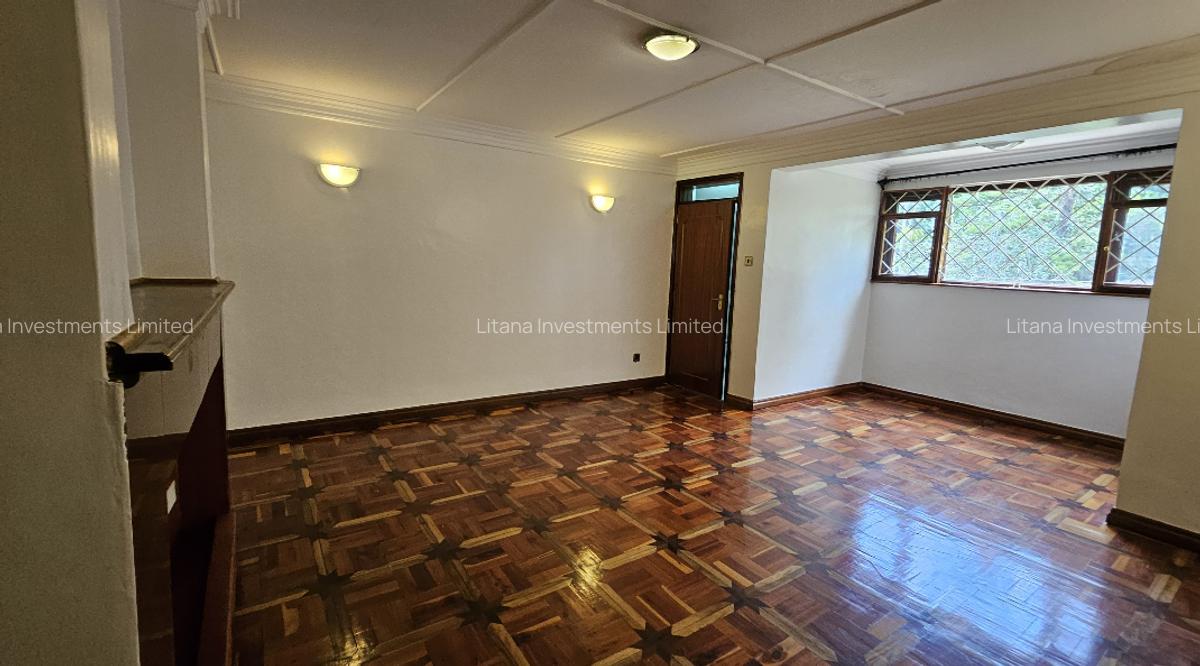 5 Bed House with En Suite at Old Runda - 6