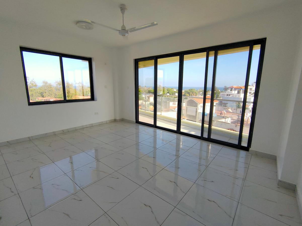 4 Bed Apartment with En Suite in Kizingo - 6