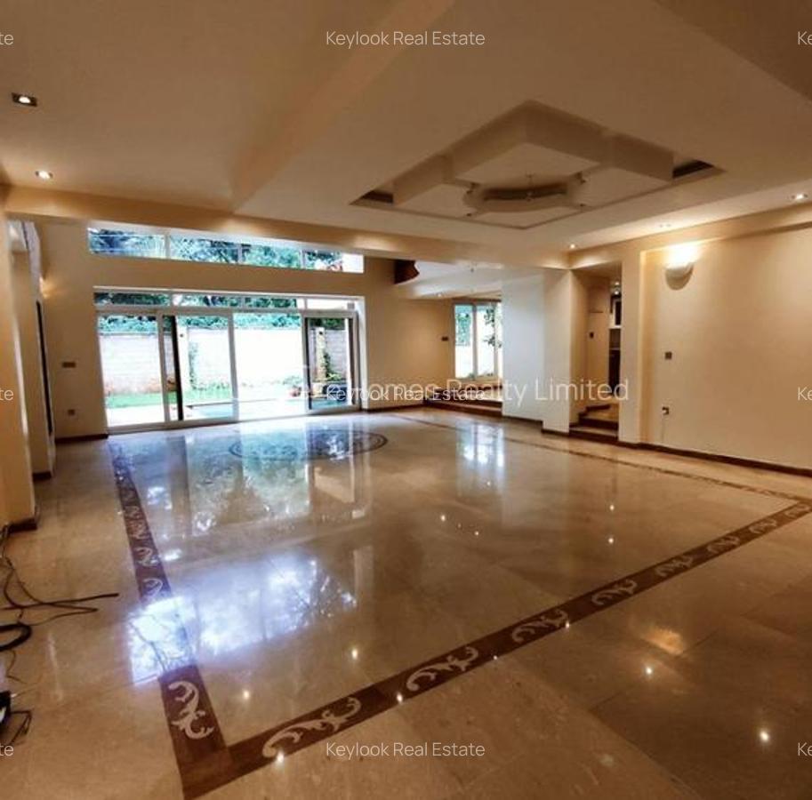 5 Bed Townhouse with En Suite at Lavington Green - 10