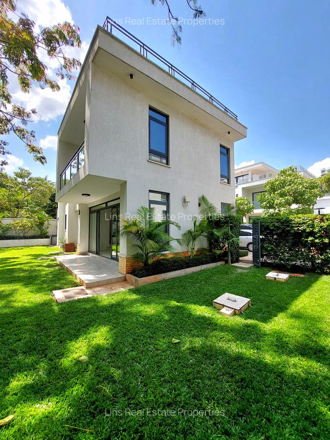 5 Bed Townhouse with En Suite in Lavington - 1