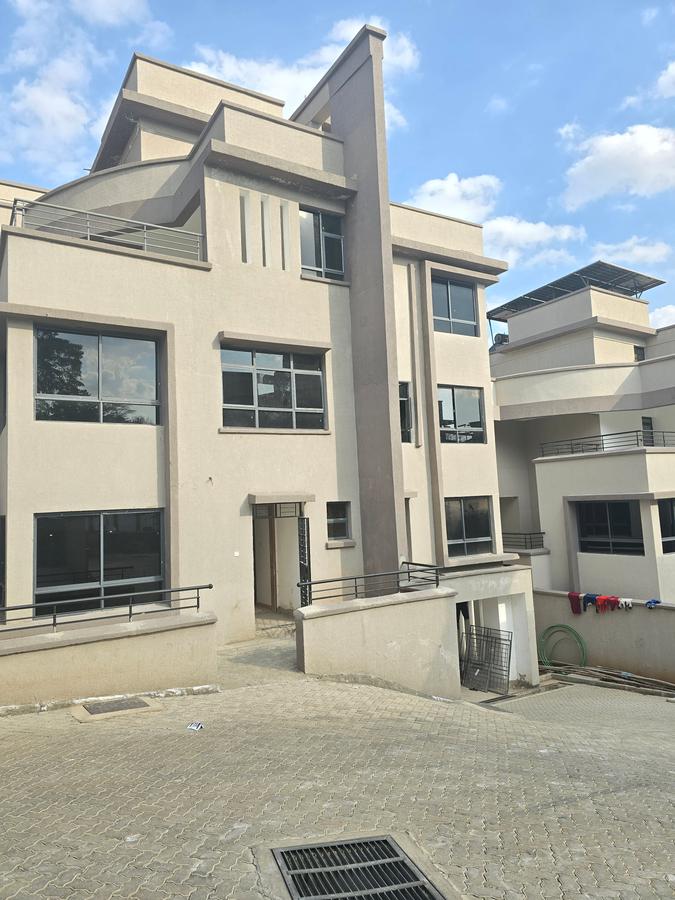 5 Bed Townhouse with En Suite at Kabasiran Avenue - 3