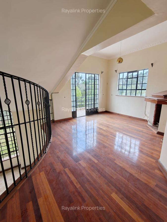4 Bed House with En Suite at Karen - 5